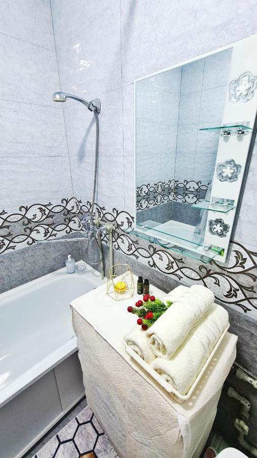 Абсолютно Новая Квартира Класса Люкс Taraz Ngoại thất bức ảnh